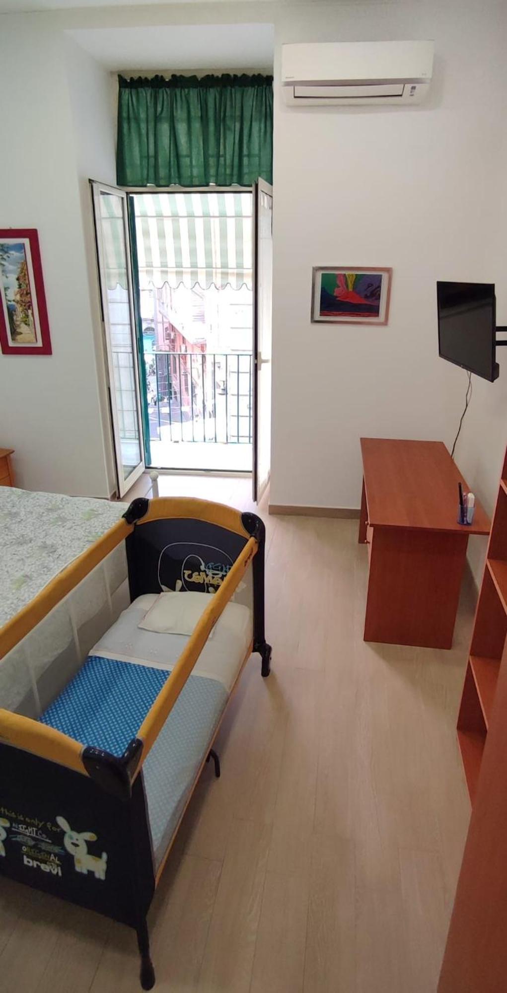 Casa Vacanze Napoli Centro Carmen & Sara Екстер'єр фото